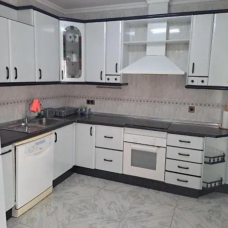 Spacious In Noelia With Private Pool, Garden & Parking Ferienhaus *